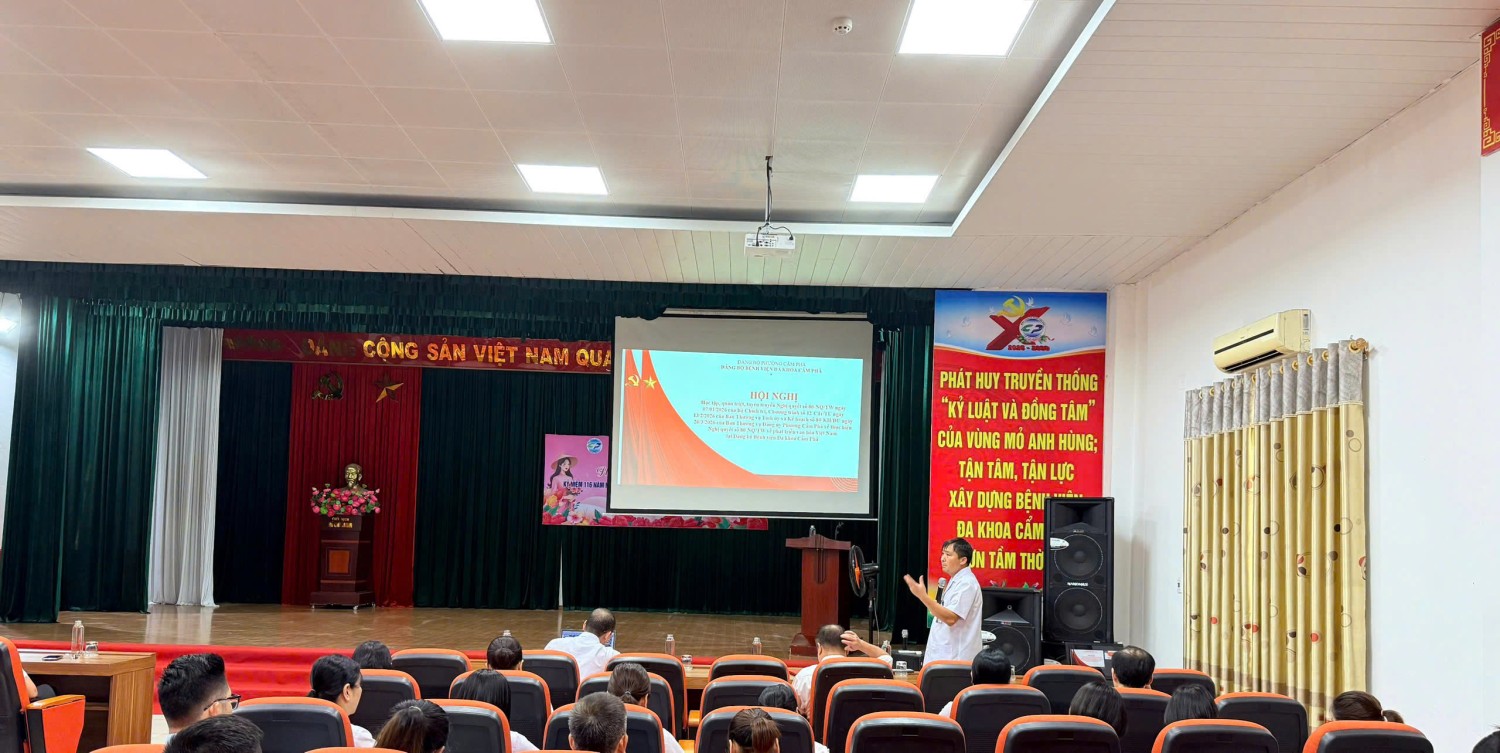 Bệnh viện đa khoa Cẩm Phả tổ chức học tập, quán triệt Nghị quyết số 80-NQ/TW