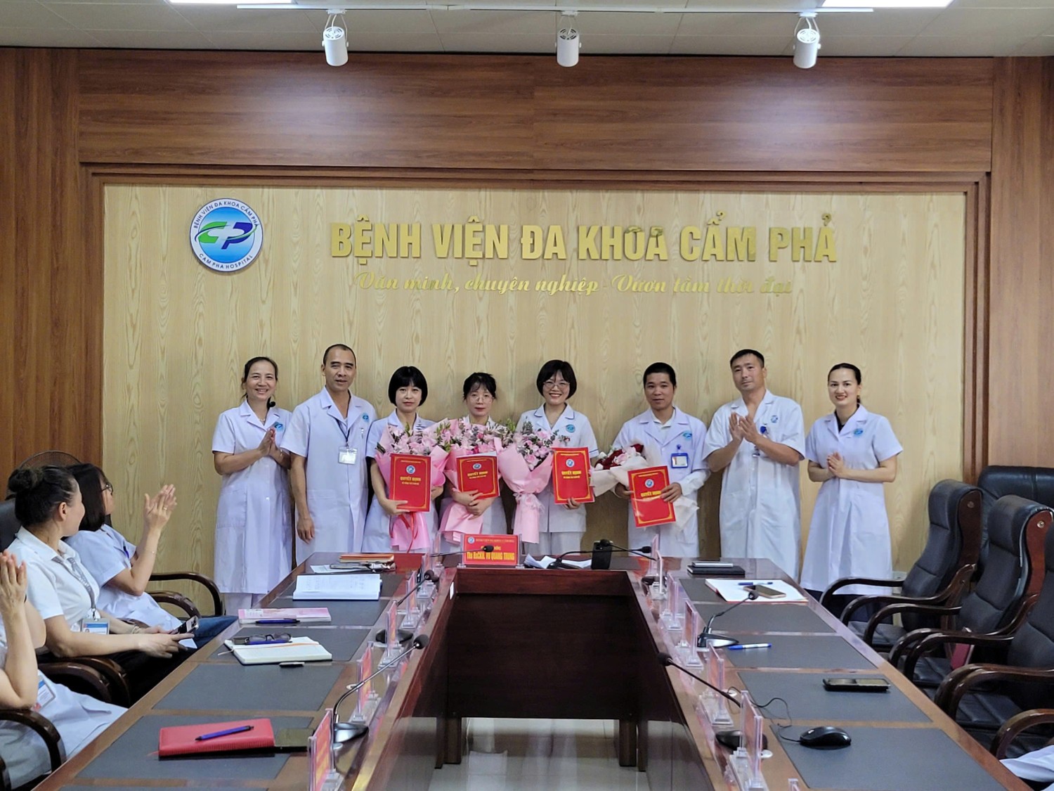 Bệnh viện đa khoa Cẩm Phả kiện toàn bộ máy lãnh đạo chủ chốt