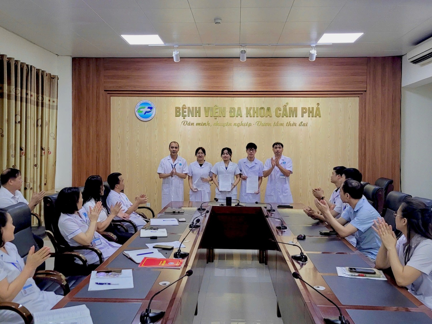 BỆNH VIỆN ĐA KHOA CẨM PHẢ LIÊN TỤC TIẾP NHẬN BÁC SĨ TRẺ TIỀM NĂNG VỀ CÔNG TÁC